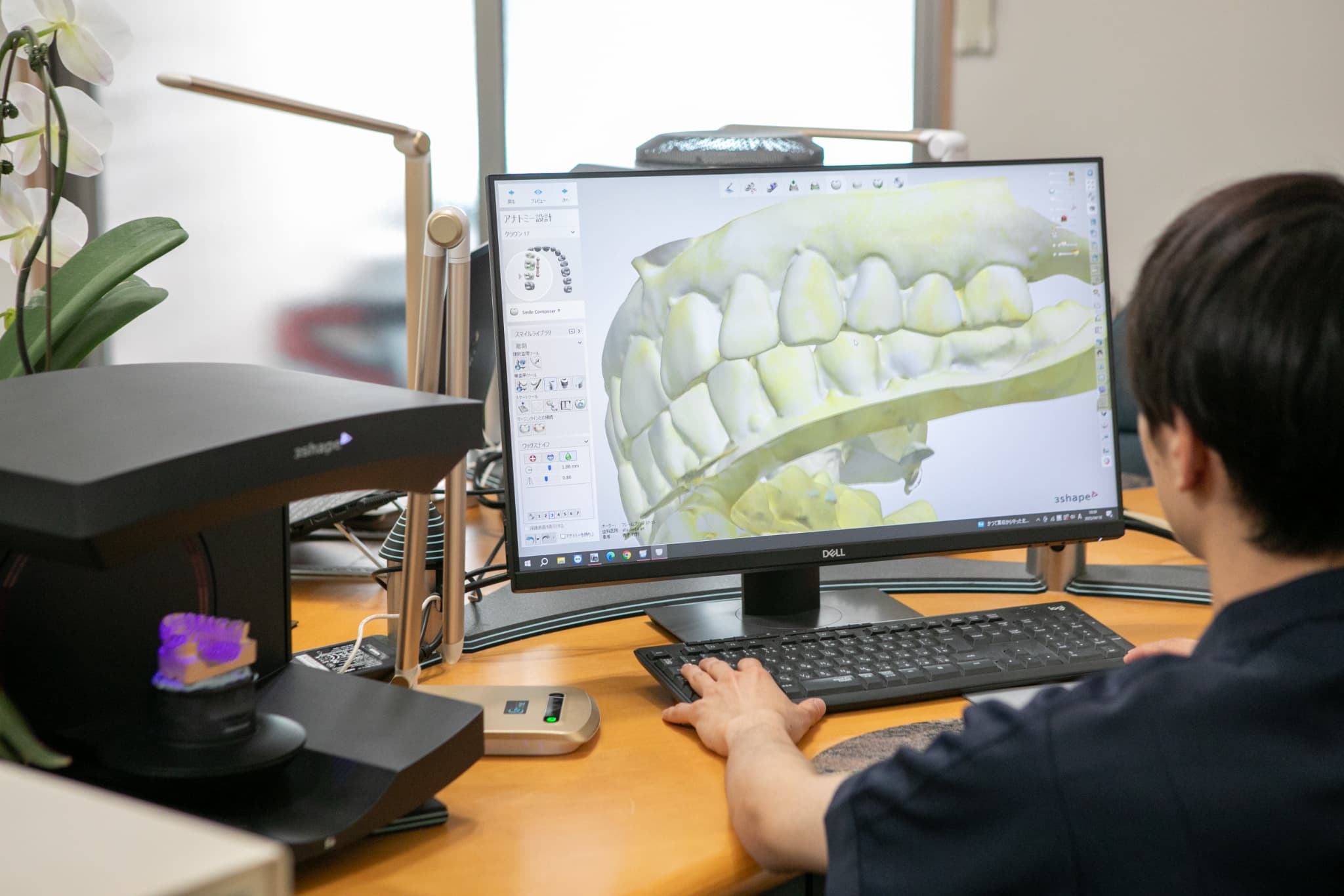 診断に踏み込む“提案型”技工所の写真